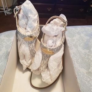 Michael kors vanilla thong sandals